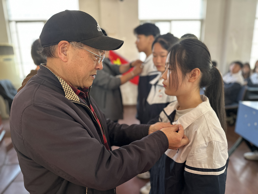 1682644382170577.jpg baf45f8d257d1406c5a051e2e20fe3b.jpg