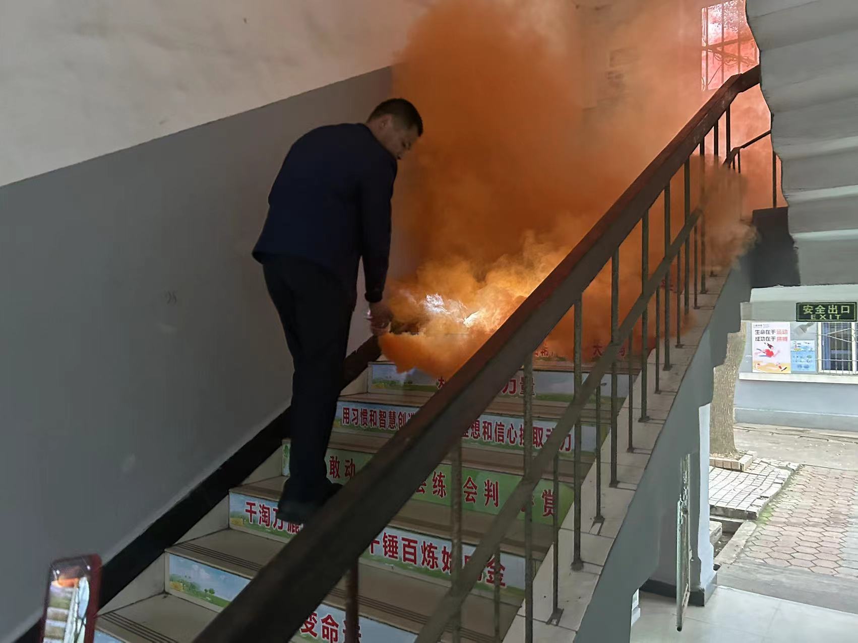 1711332823180509.jpg 45325d6b16807b15c556d69e21566fb6_.jpg